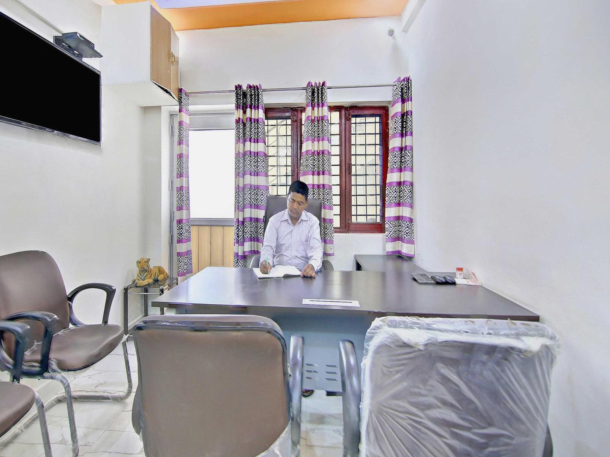 Home 78802 Balaji Bhawan Jhajra Jhājra Exterior foto
